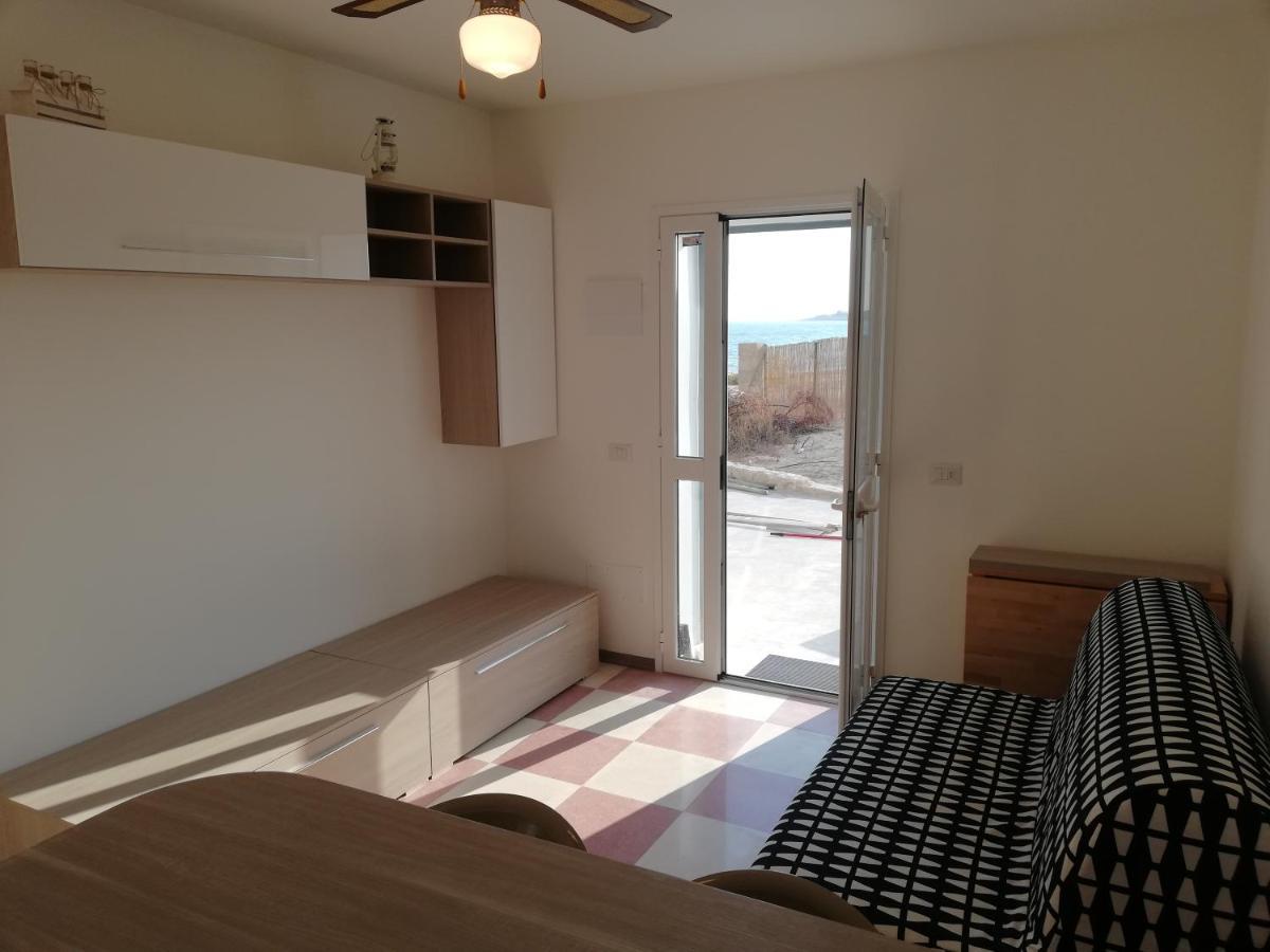New Rooms On The Beach ポッツァッロ エクステリア 写真